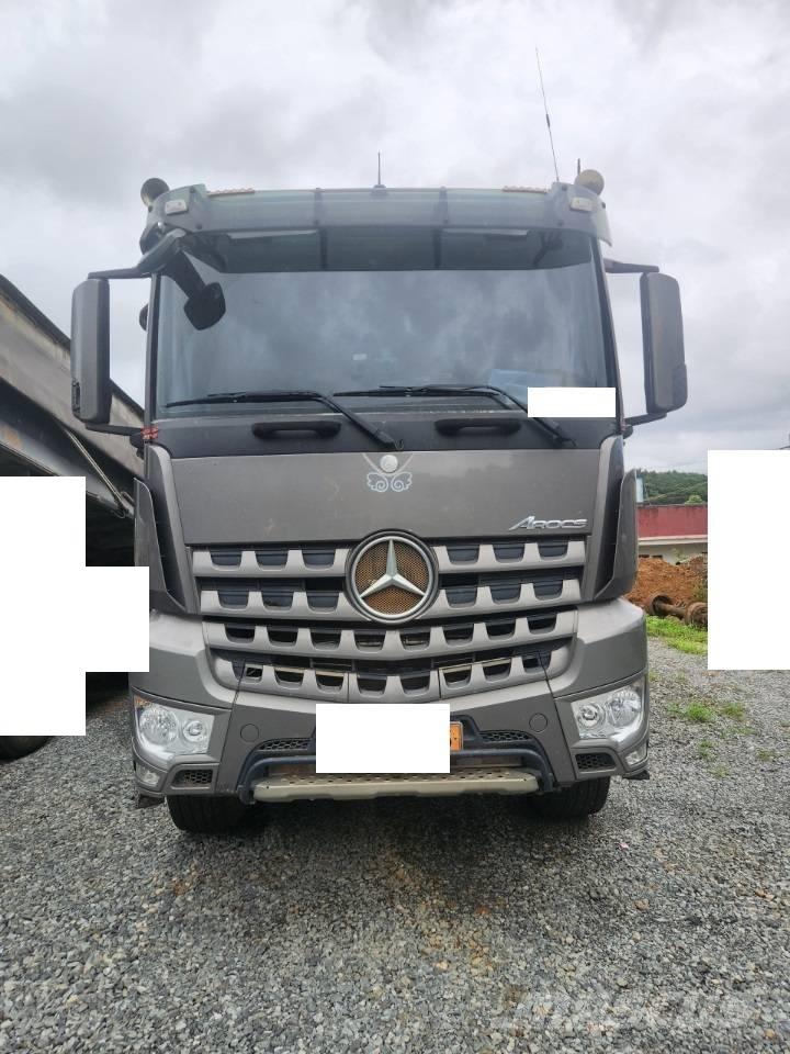 Mercedes-Benz 3951 Mini Dumpers