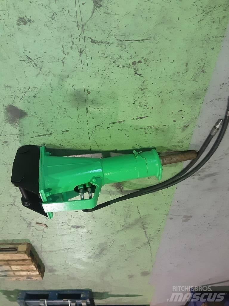 Montabert BRP70 Hamers en brekers