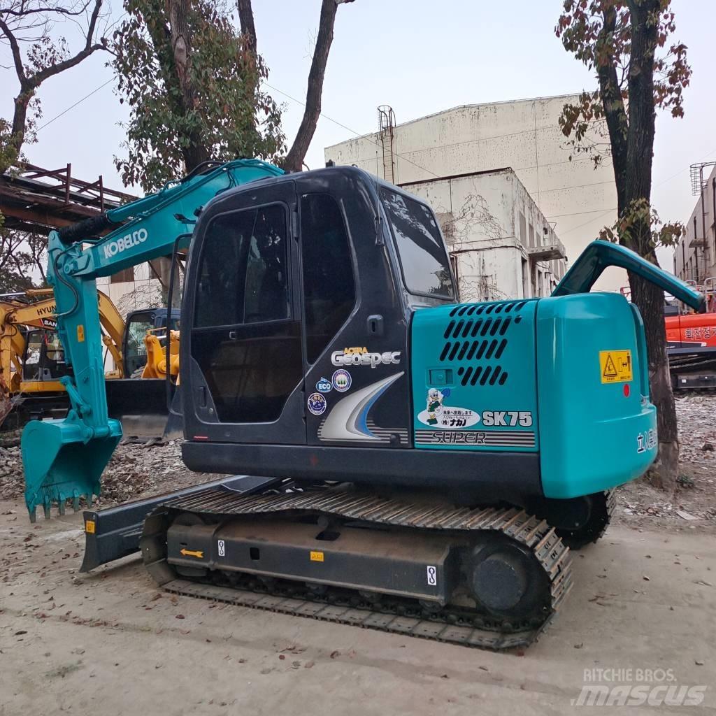 Kobelco SK75 Midigraafmachines 7t - 12t
