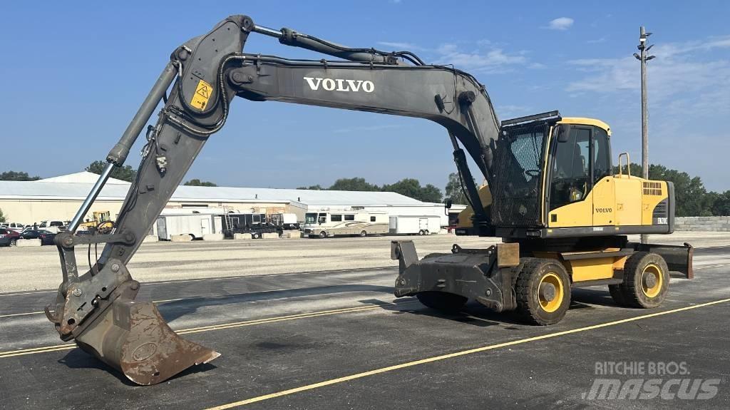 Volvo EW 210 C Wielgraafmachines