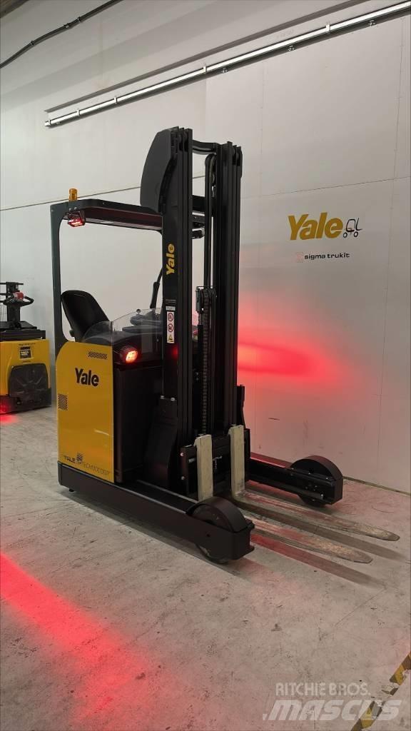 Yale MR16 Reachtruck voor hoog niveau