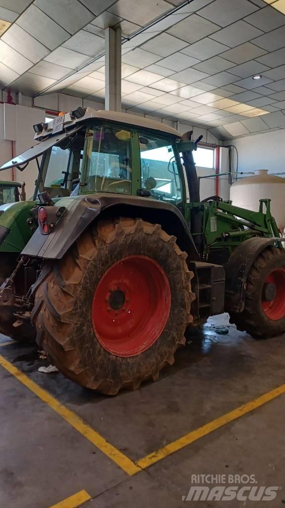 Fendt 714 Vario Tractoren