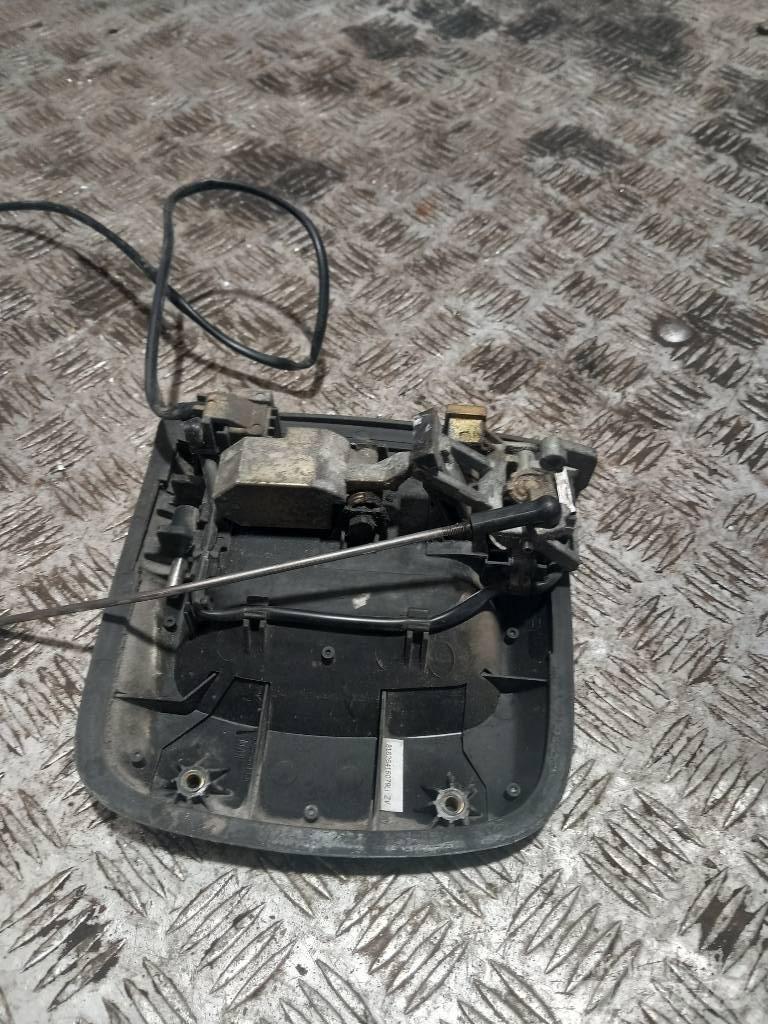 MAN TGA 81626416075 Cabine en interieur