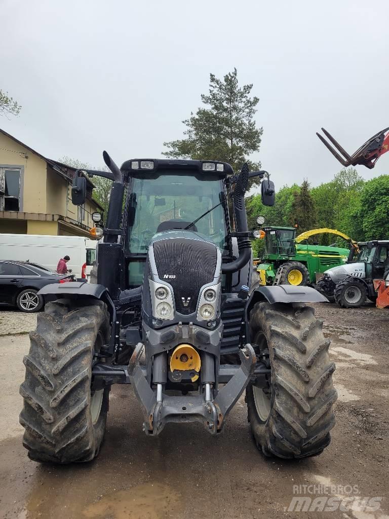 Valtra N 104 Tractoren