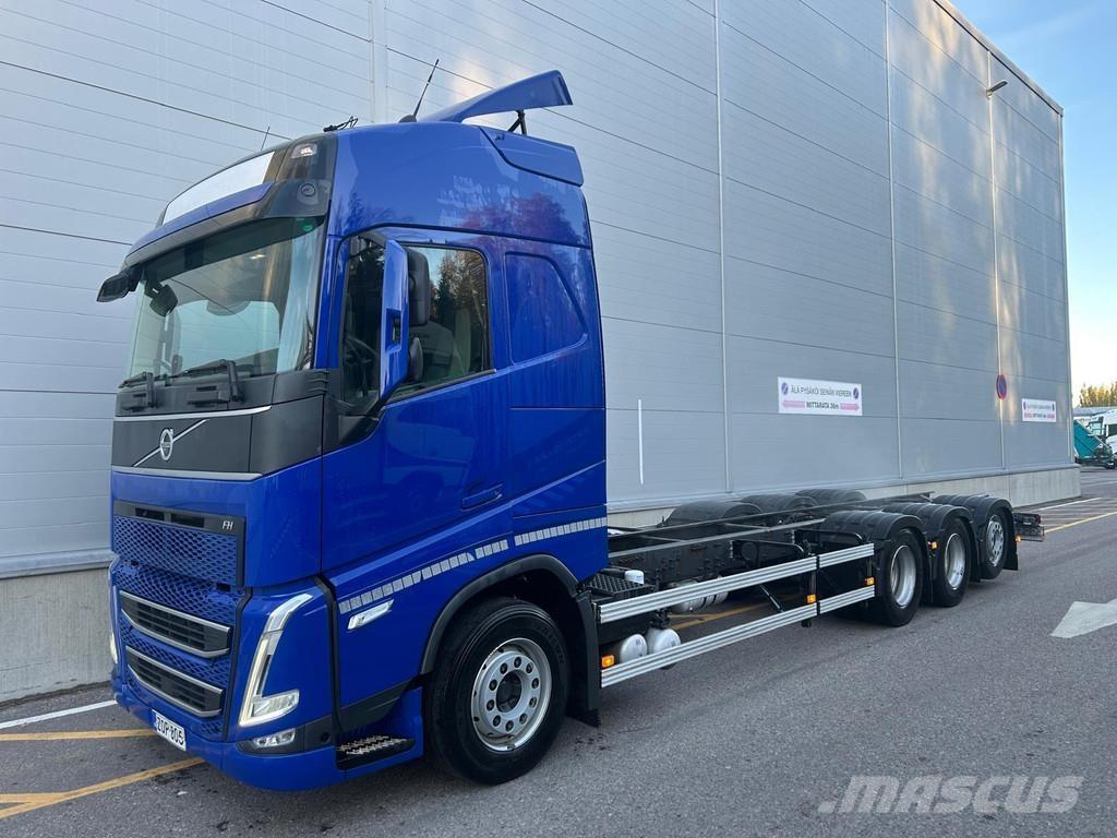 Volvo FH Chassis met cabine
