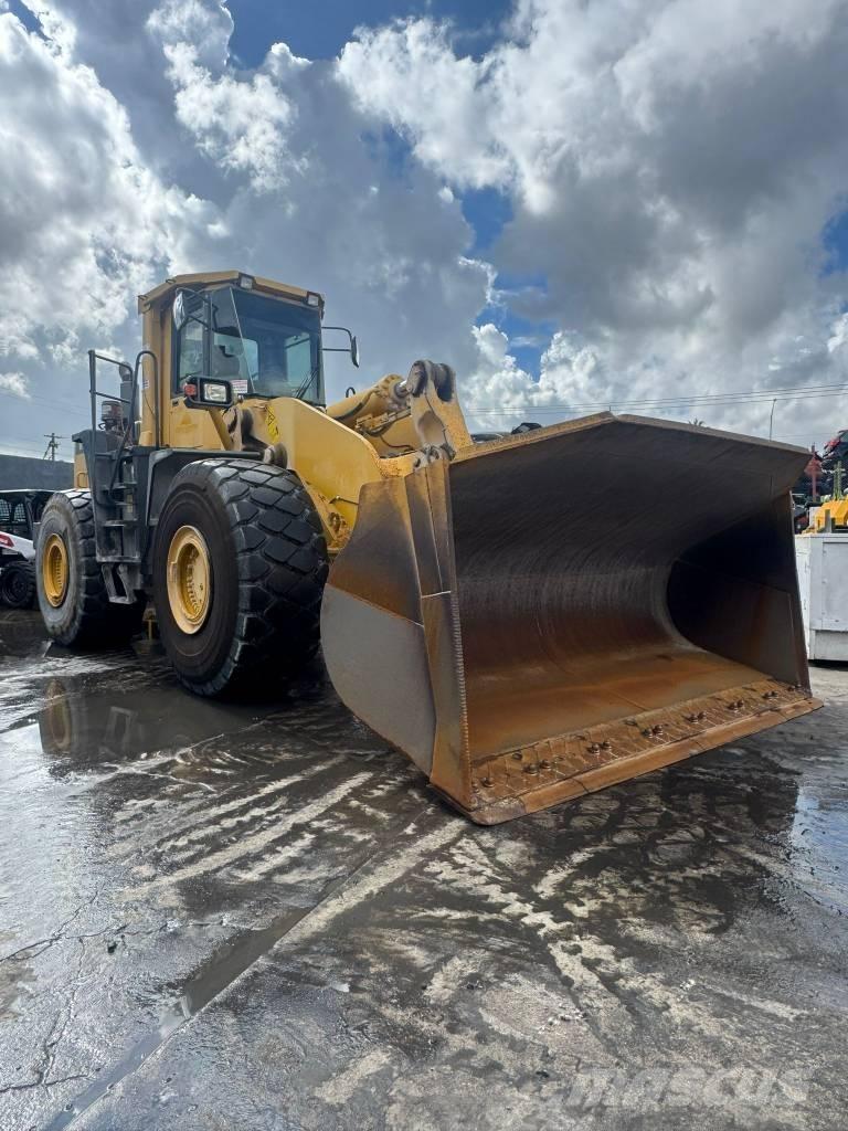 Komatsu WA 320-8 Wielladers