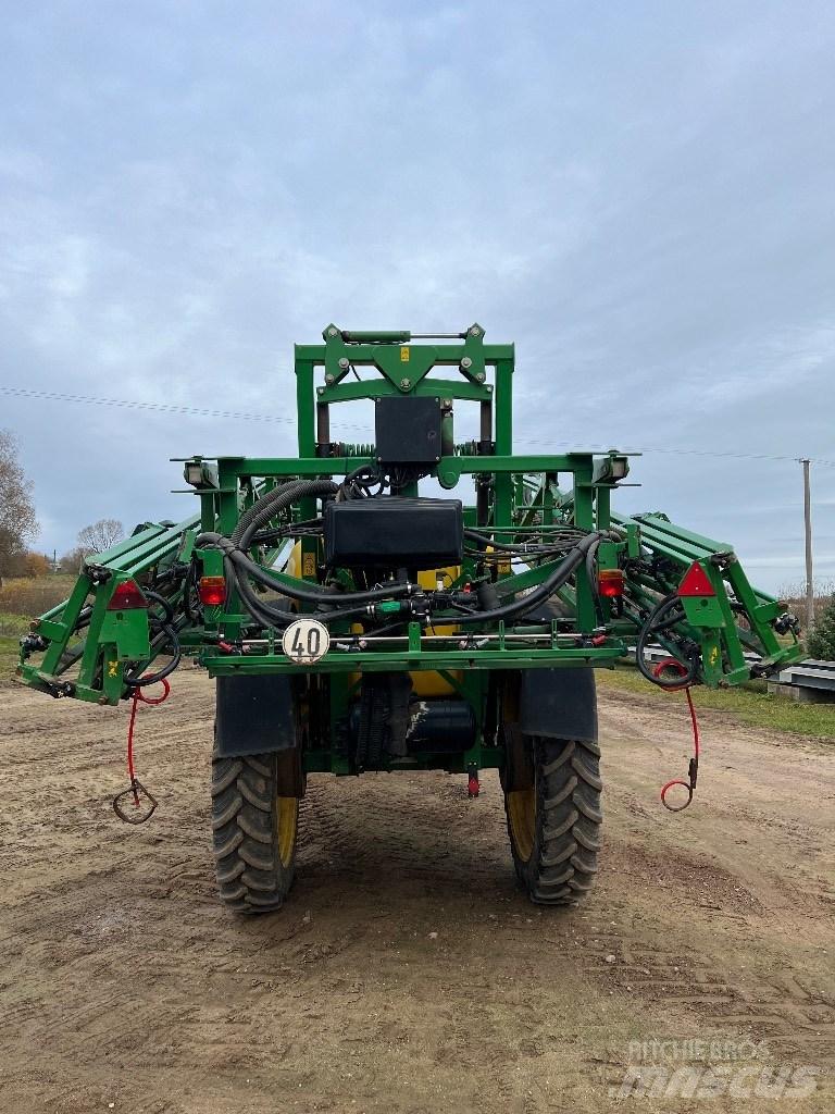 John Deere 740 Getrokken spuitmachines