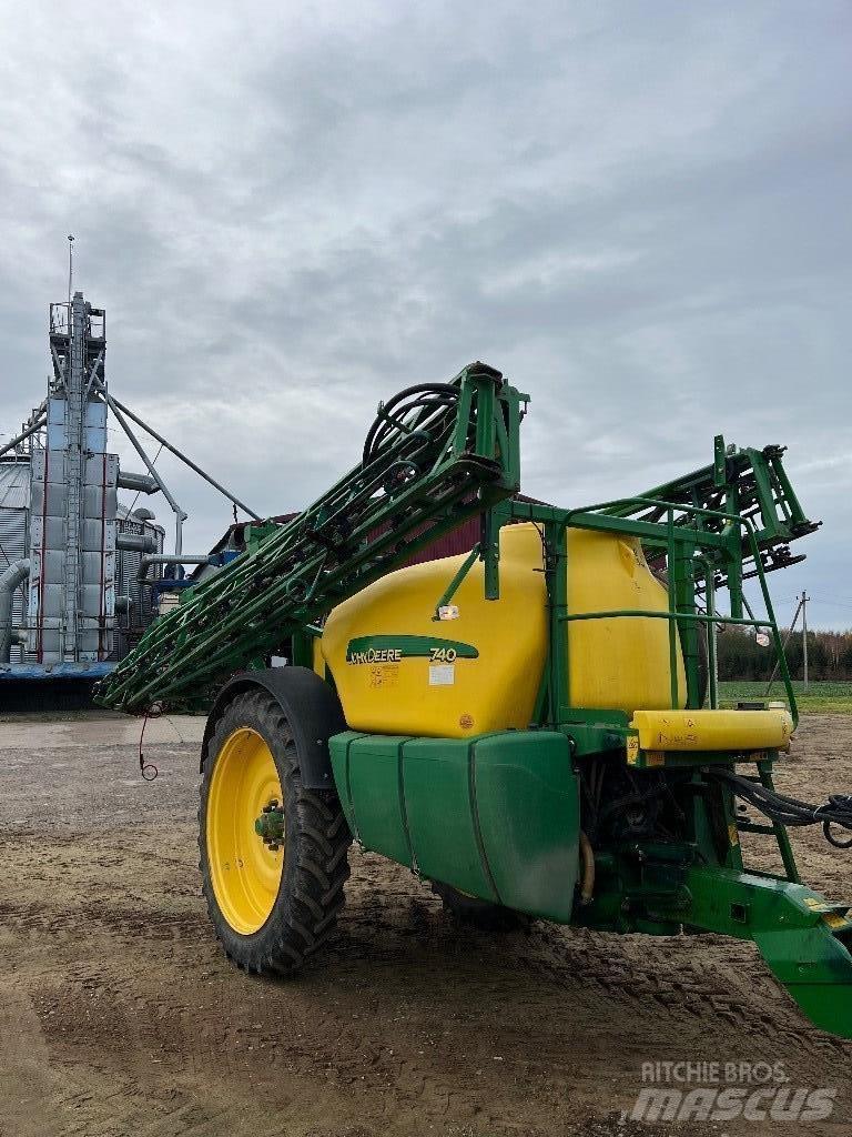 John Deere 740 Getrokken spuitmachines