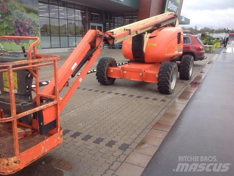 JLG 600 AJ Knikarmhoogwerkers
