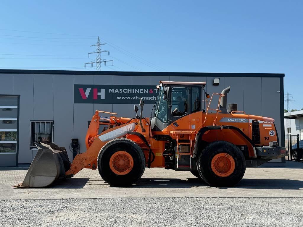 Doosan DL 300-3 Wielladers