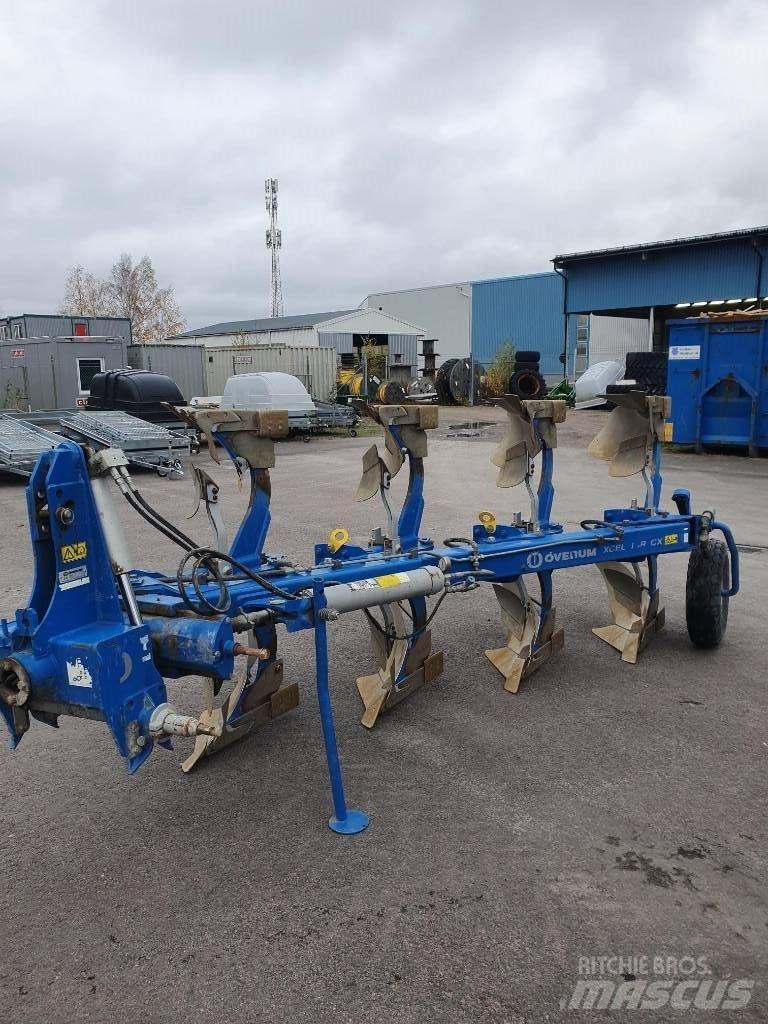 Överum CX4975 Wentelploegen