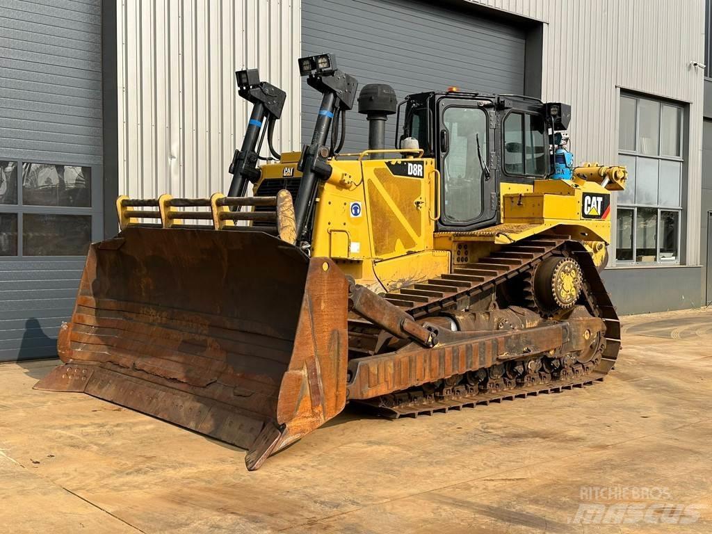 CAT D8R Rupsdozers