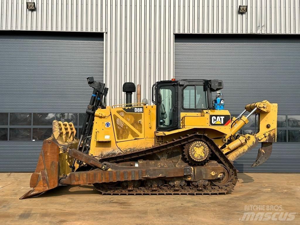 CAT D8R Rupsdozers