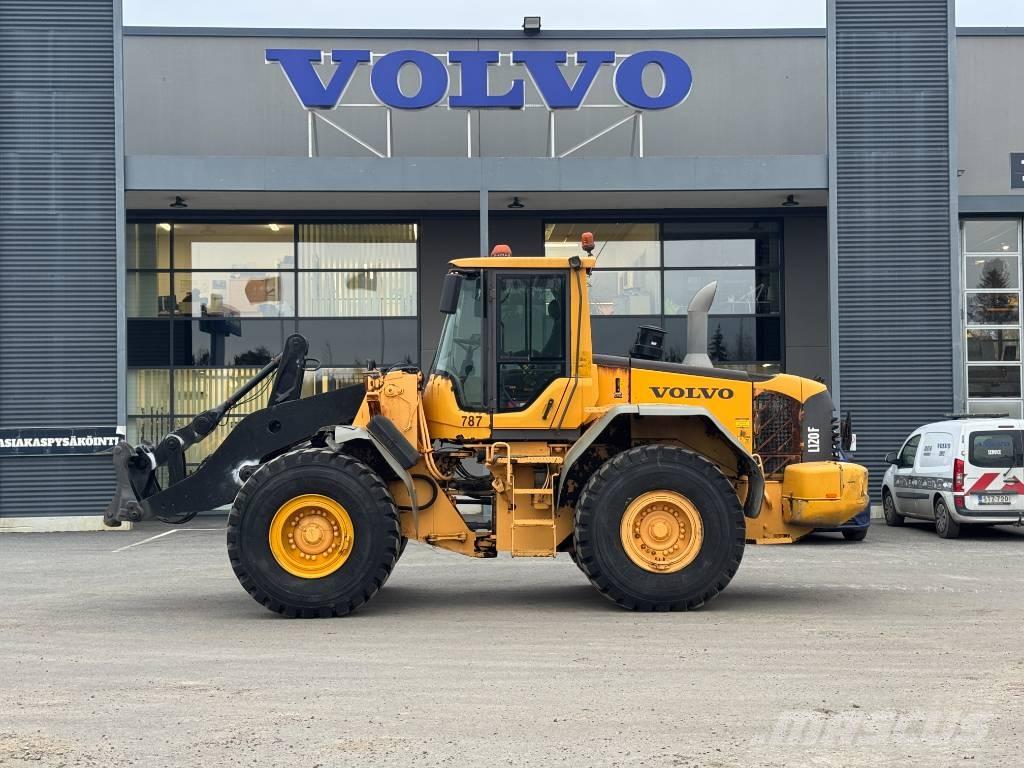 Volvo L 120 F Wielladers