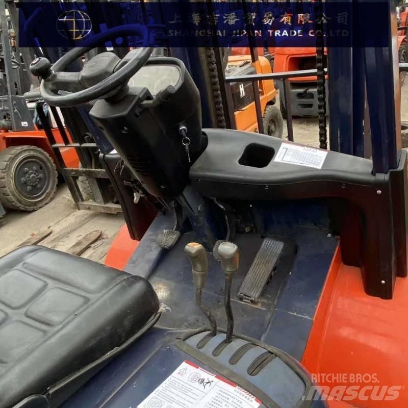 Heli 30 Diesel heftrucks