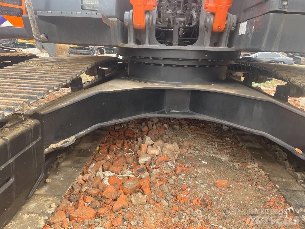 Hitachi ZX 200 Rupsgraafmachines