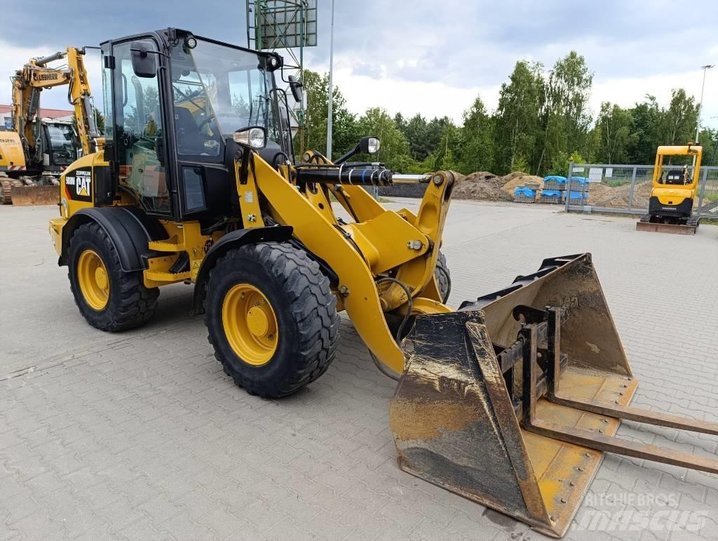 CAT 908M Wielladers