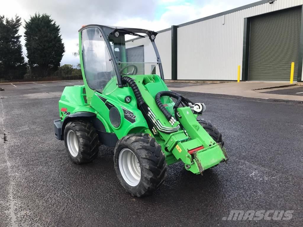 Avant 750 Knik- en schrankladers