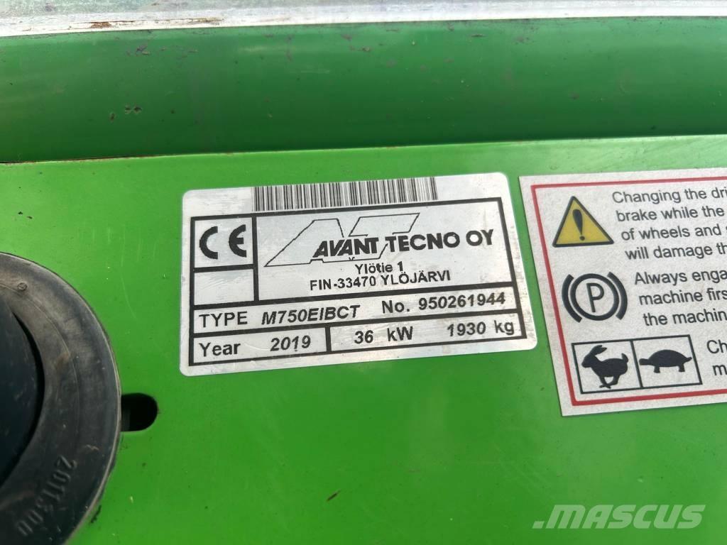 Avant 750 Knik- en schrankladers