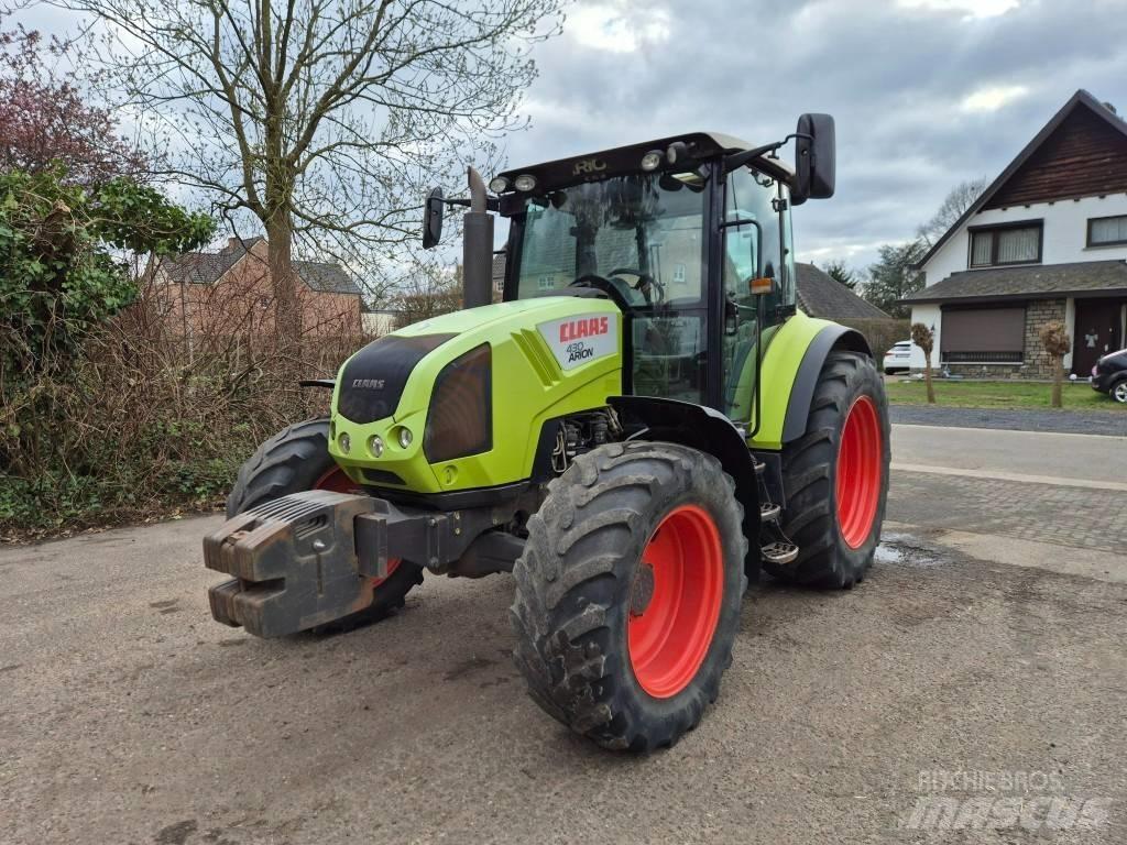 CLAAS Arion 430 Tractoren