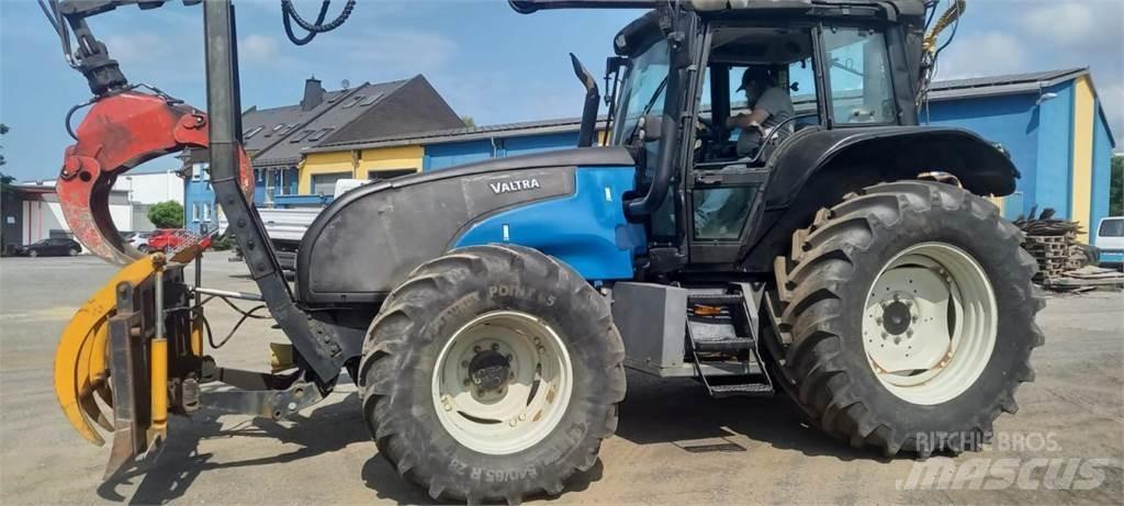 Valtra T130 Tractoren
