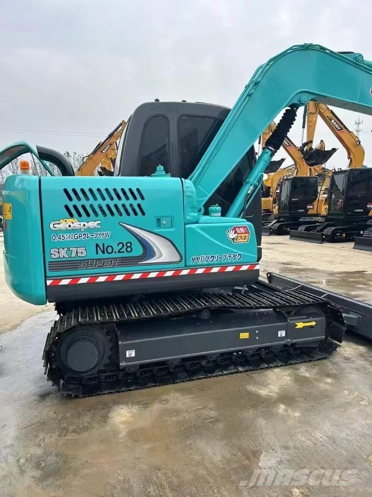 Kobelco SK 75 Rupsgraafmachines