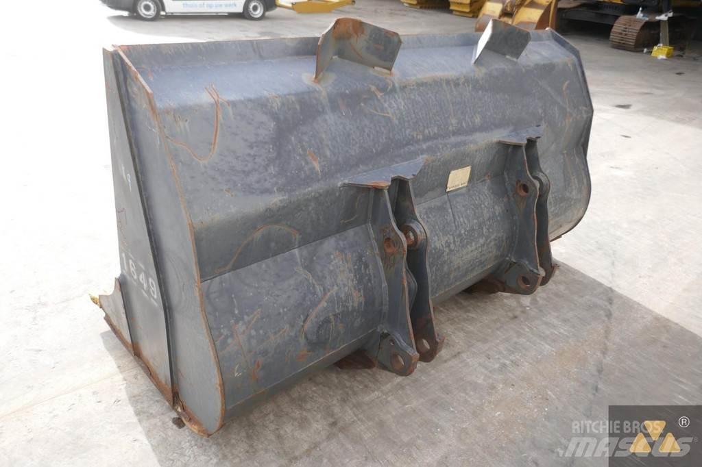 Volvo L120B Bucket Bakken