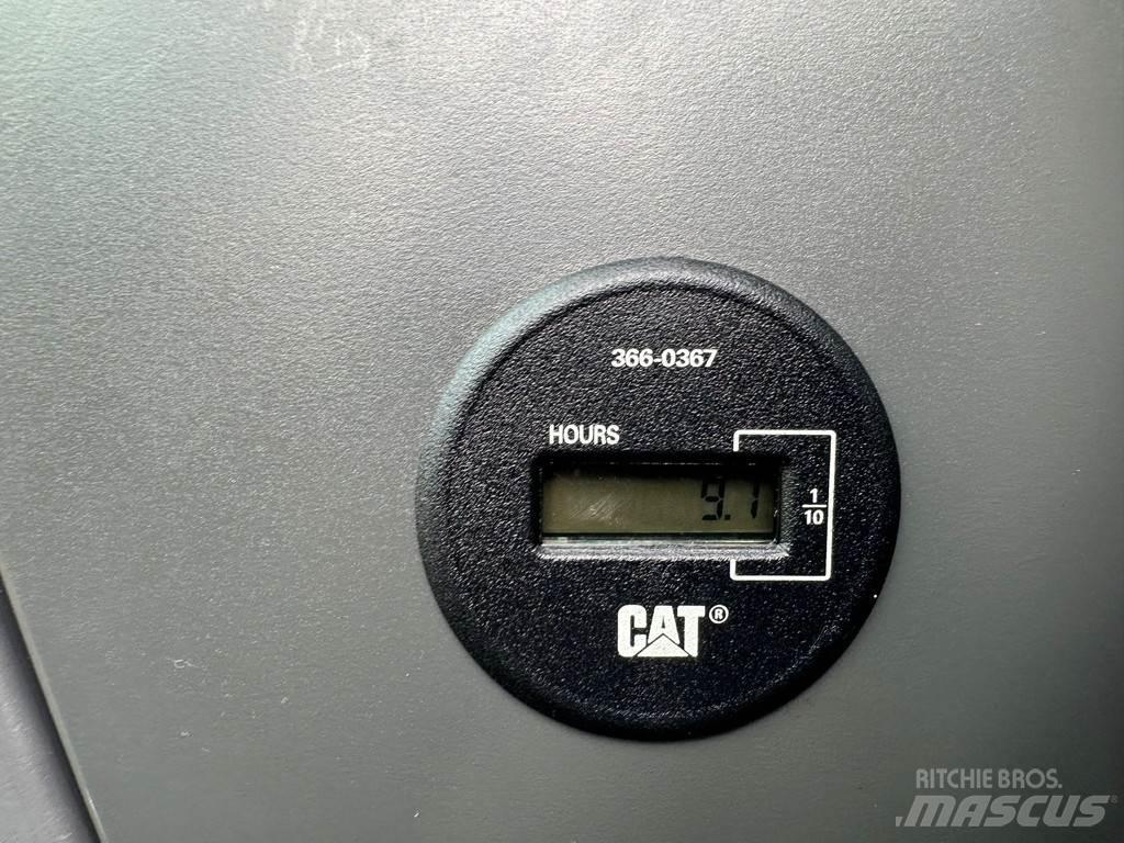 CAT 320D2 Rupsgraafmachines