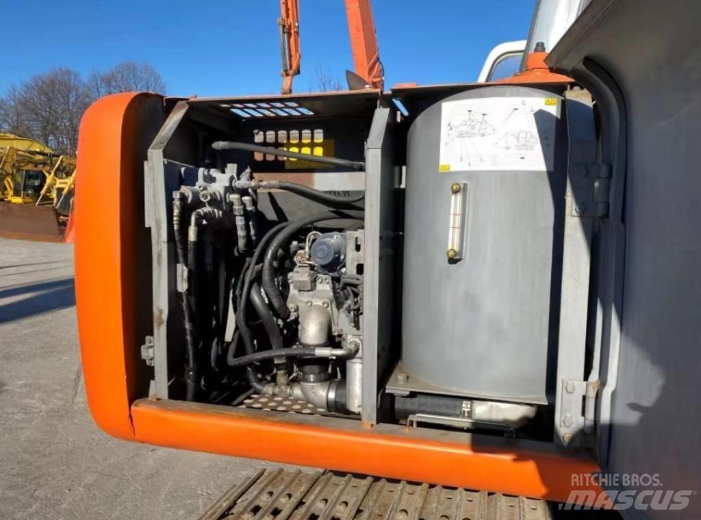Hitachi EX 100 Rupsgraafmachines