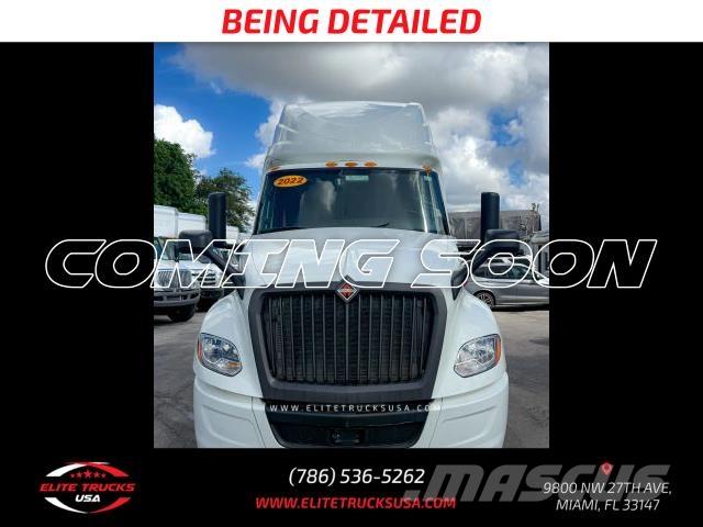 International LT Anders