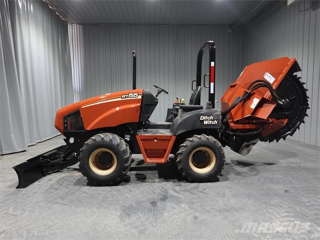Ditch Witch RT55 Steen en betonzagen
