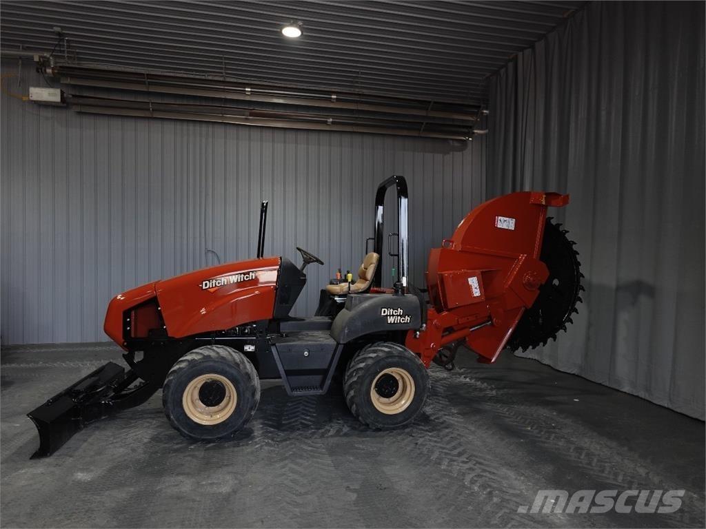 Ditch Witch RT55 Steen en betonzagen