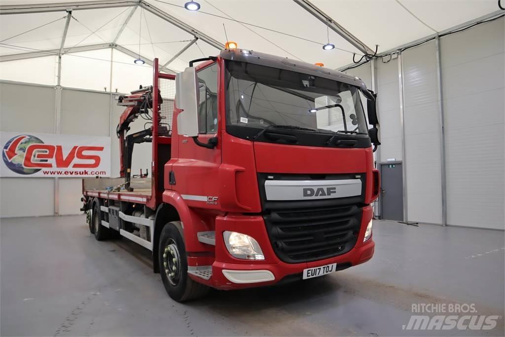 DAF CF 320 Ruwterrein kranen