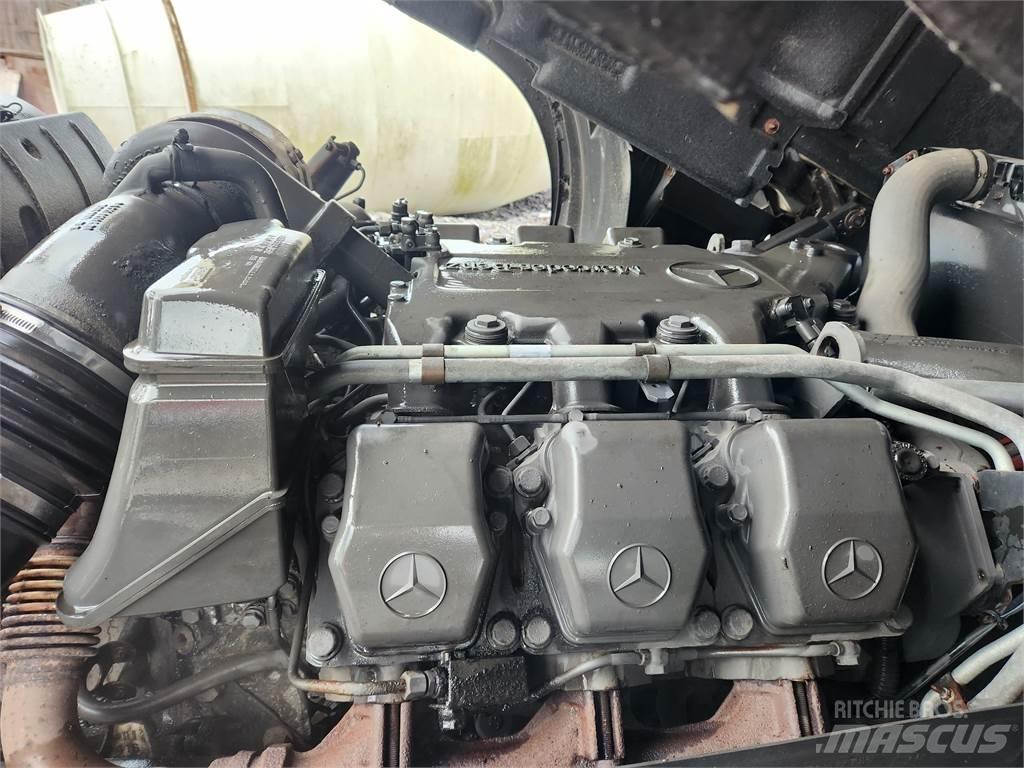 Mercedes-Benz ACTROS 1836 Trekkers