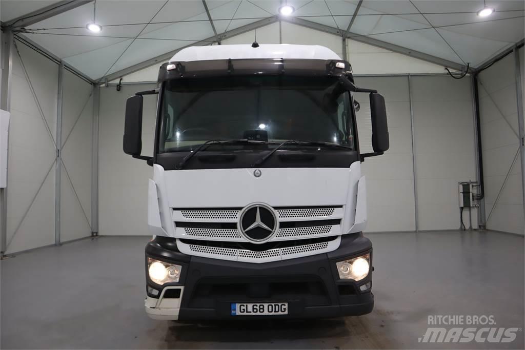 Mercedes-Benz ACTROS 1840 Trekkers