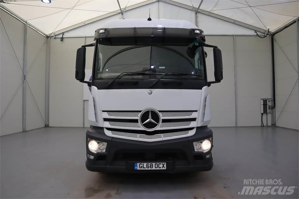 Mercedes-Benz ACTROS 1840 Trekkers