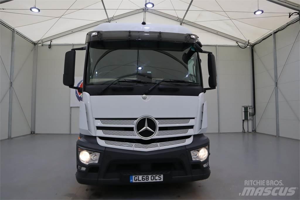 Mercedes-Benz ACTROS 1840 Trekkers