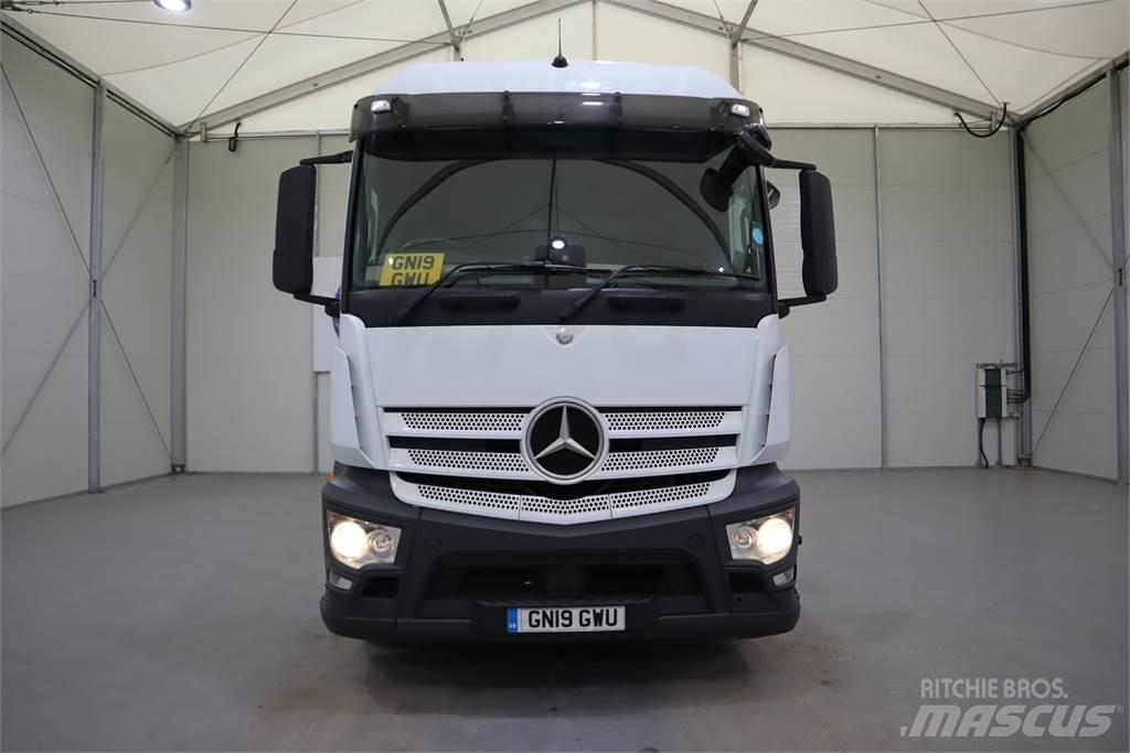 Mercedes-Benz ACTROS 1840 Trekkers