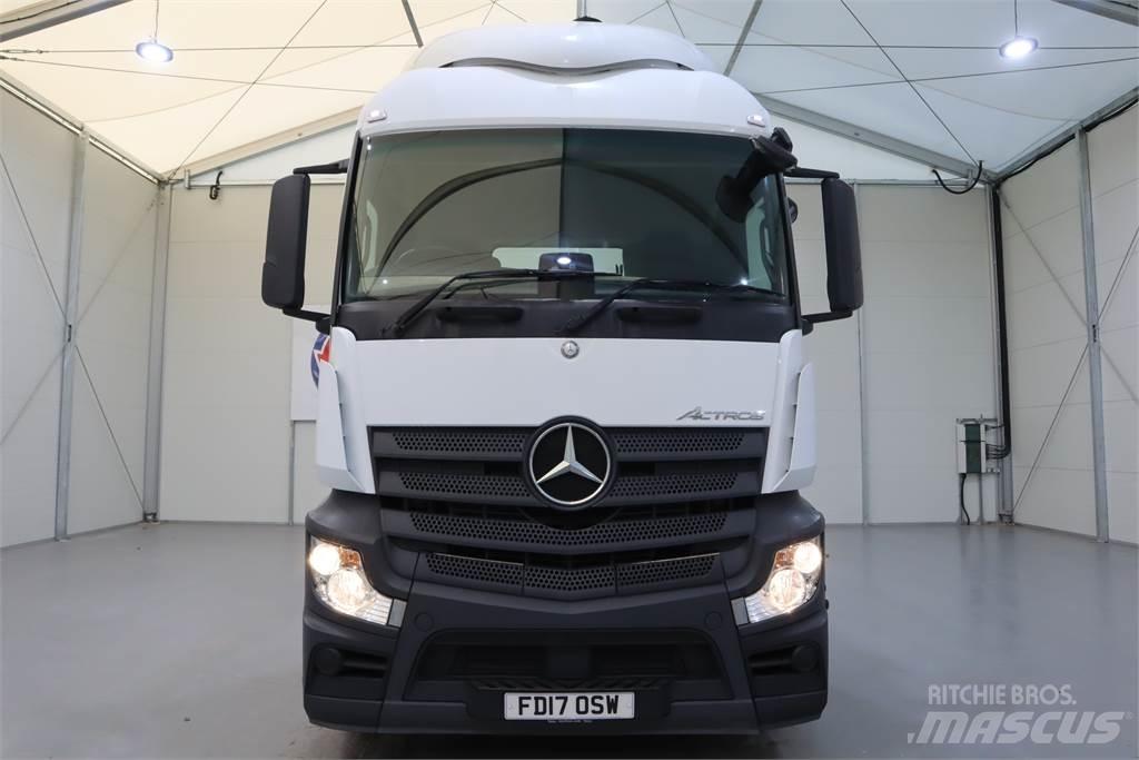 Mercedes-Benz ACTROS 1840 Trekkers