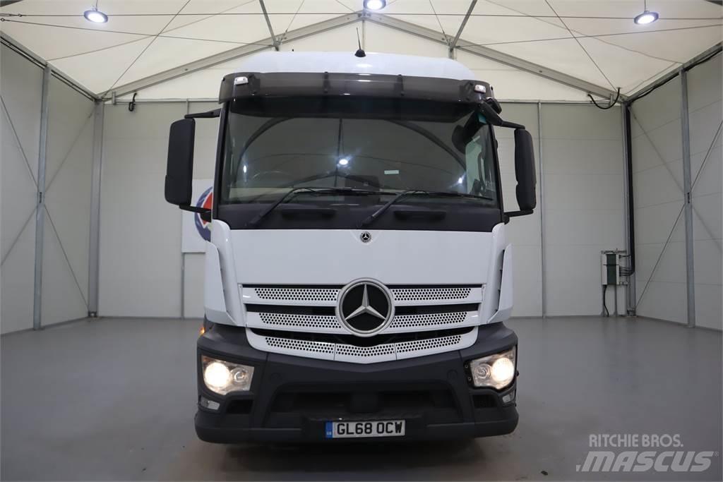 Mercedes-Benz ACTROS 1840 Trekkers