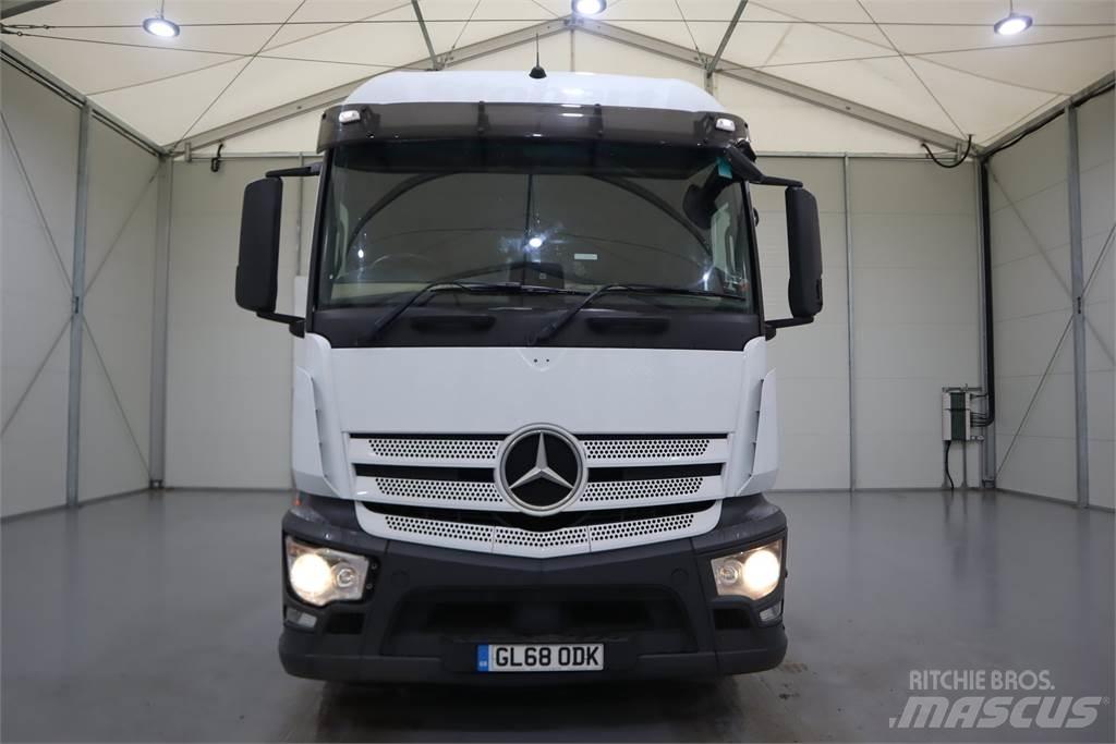 Mercedes-Benz ACTROS 1840 Trekkers