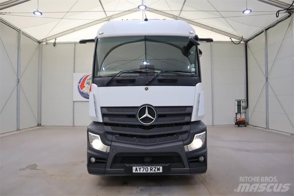 Mercedes-Benz Actros 1845 Trekkers