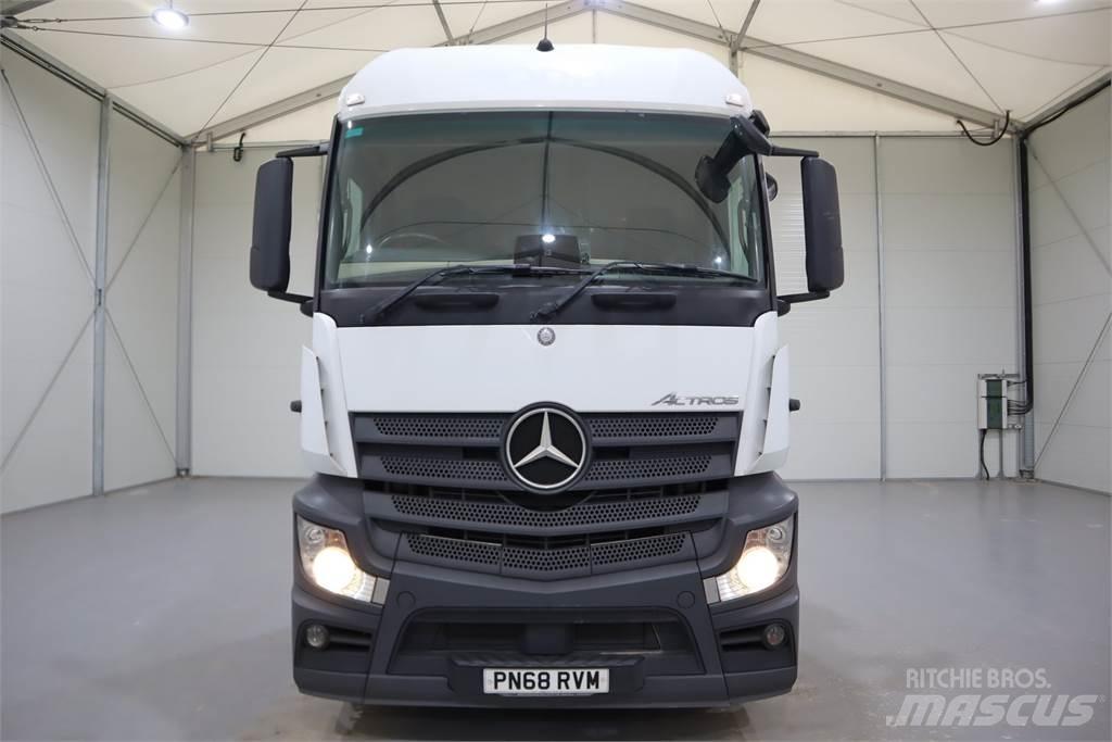 Mercedes-Benz ACTROS 1846 Trekkers