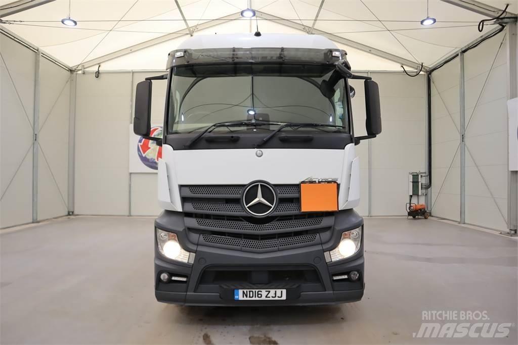 Mercedes-Benz Actros 2443 Trekkers
