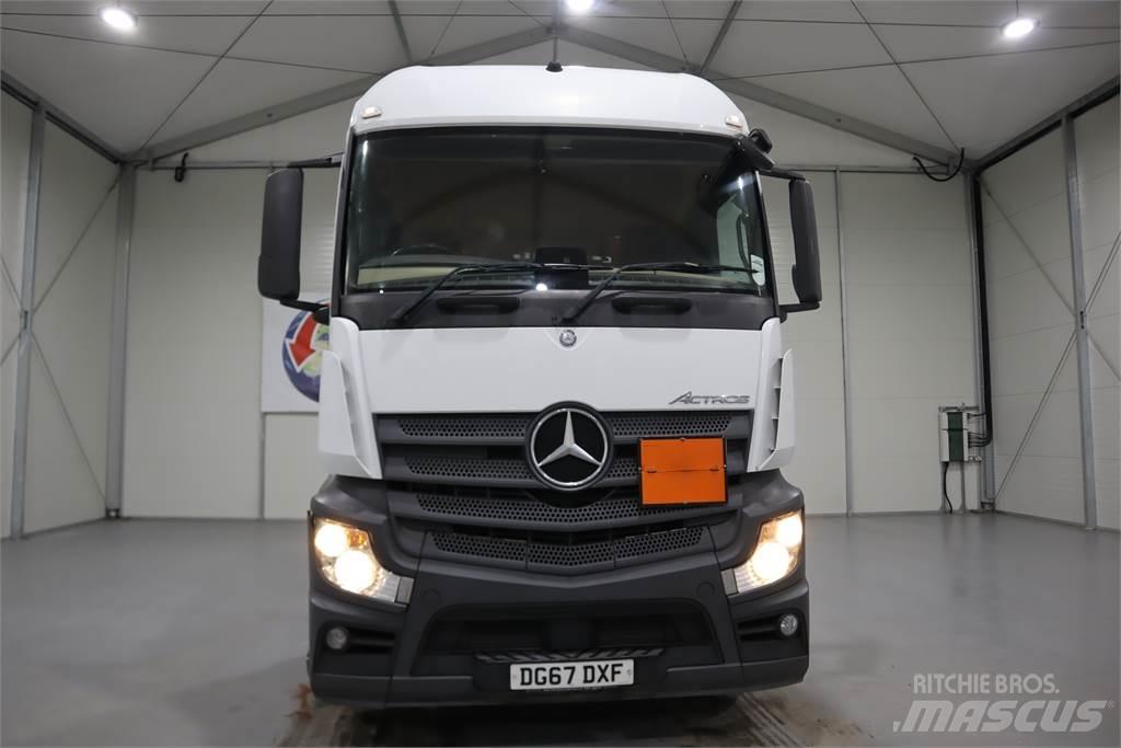Mercedes-Benz ACTROS 2443 Trekkers