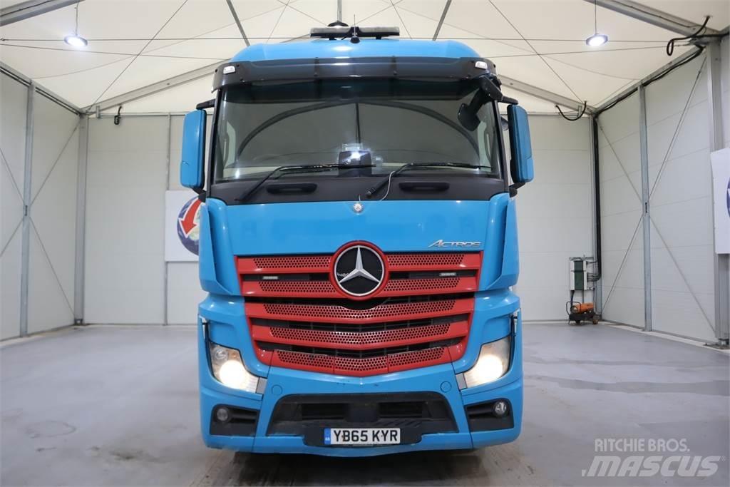 Mercedes-Benz ACTROS 2445 Trekkers