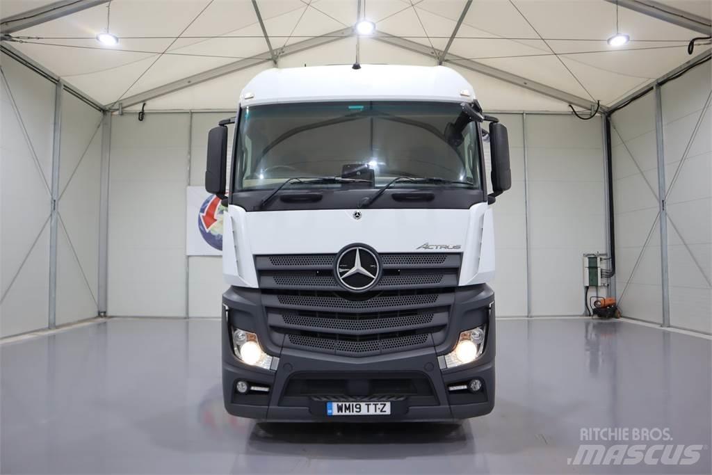 Mercedes-Benz Actros 2543 Trekkers