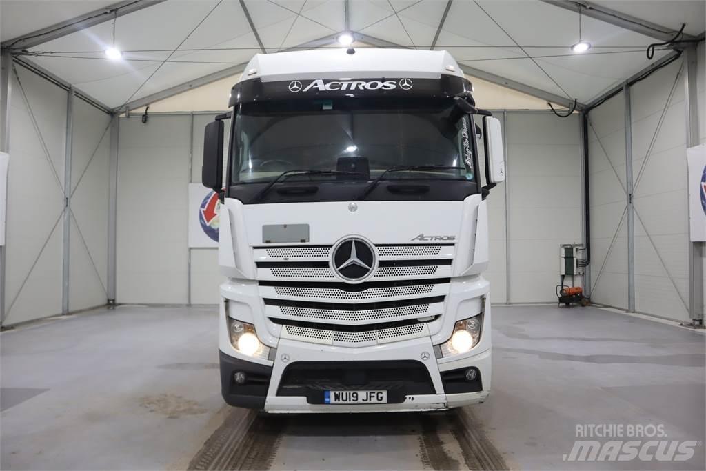 Mercedes-Benz Actros 2545 Trekkers