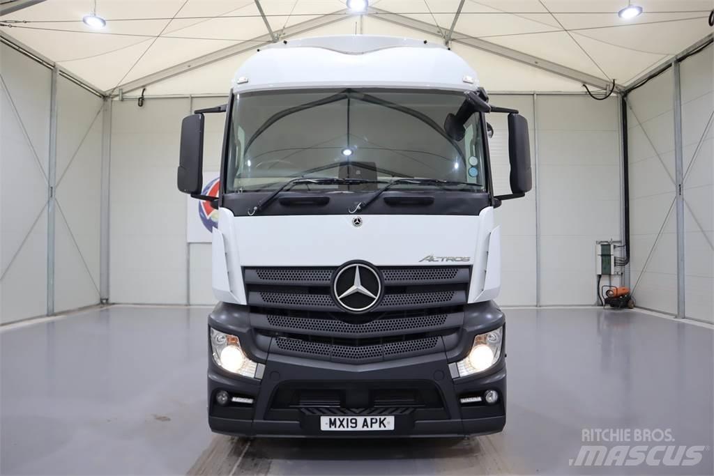 Mercedes-Benz Actros 2545 Trekkers