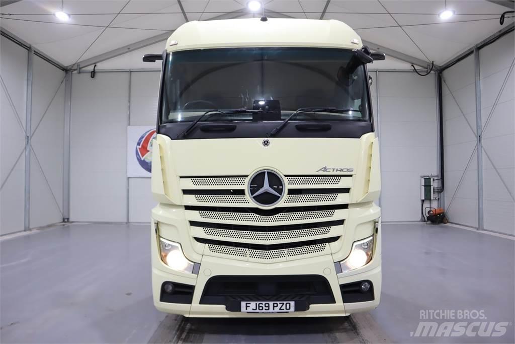 Mercedes-Benz Actros 2545 Trekkers